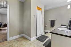 423 DEER RIDGE Drive Kitchener