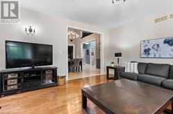 423 DEER RIDGE Drive Kitchener