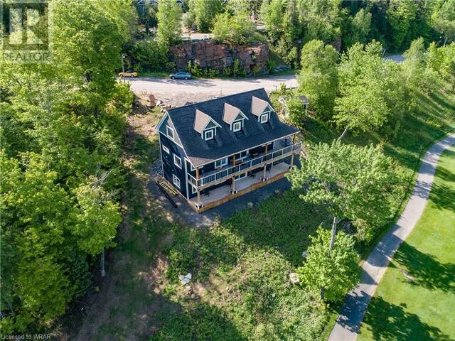 17 DEERHURST HIGHLANDS Drive Huntsville Ontario