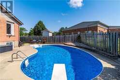 182 ROLLING MEADOWS Drive Kitchener