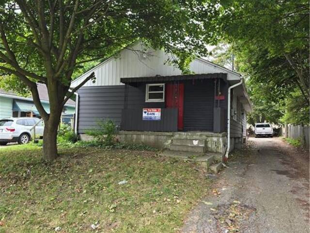 43 HICKORY Street W Waterloo Ontario