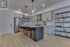 3377 DAVID MILNE Way London