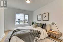 3377 DAVID MILNE Way London