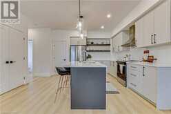 3377 DAVID MILNE Way London