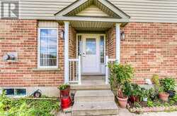 2 MAX BECKER Drive Kitchener