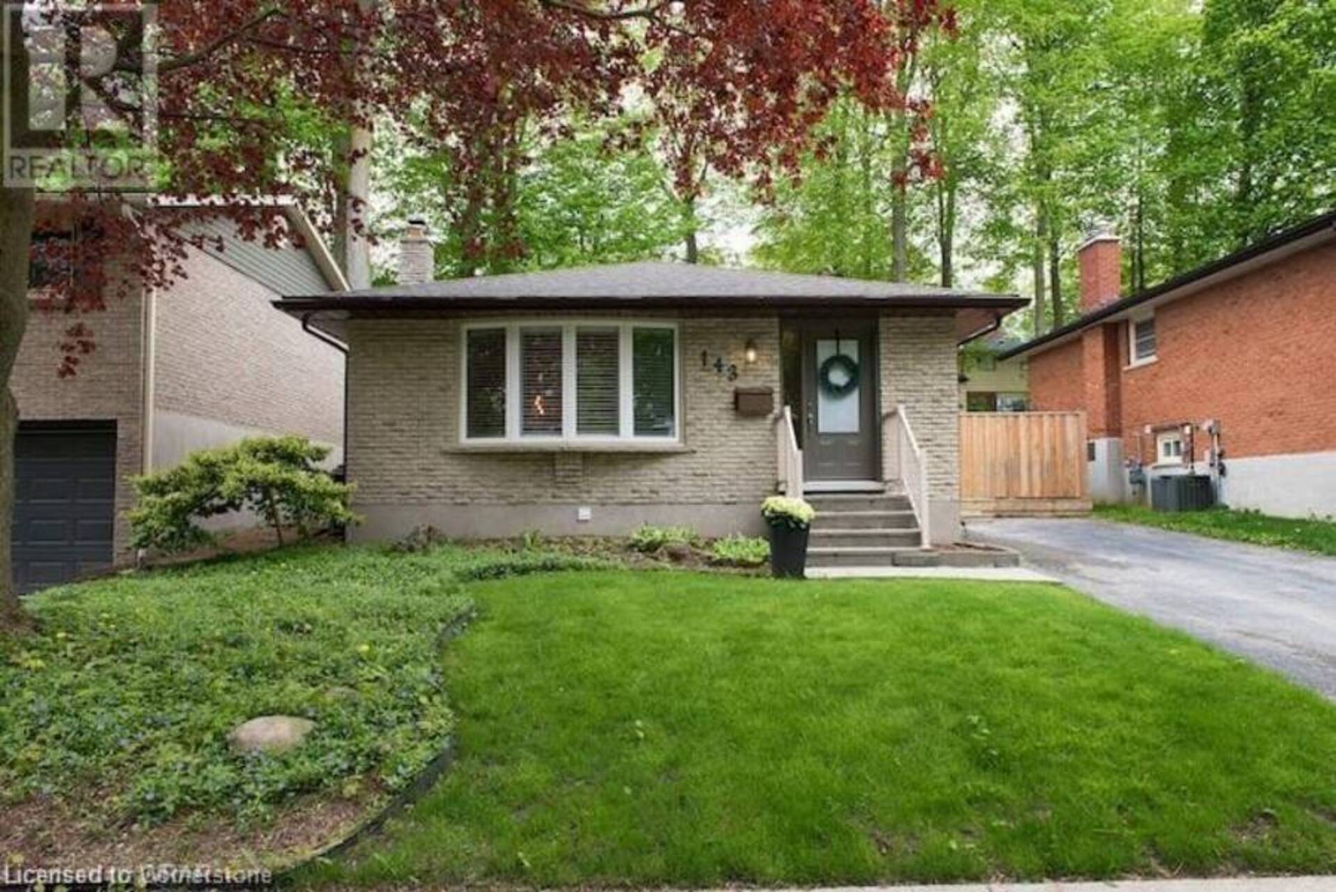 143 COACH HILL Drive Unit# Upper Kitchener