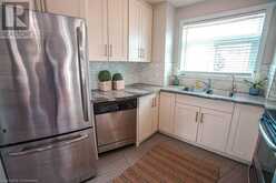 489 EAST Avenue Unit# B Kitchener