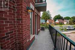 489 EAST Avenue Unit# B Kitchener