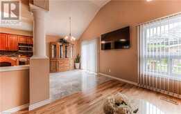 182 HOLLYRIDGE Crescent Kitchener