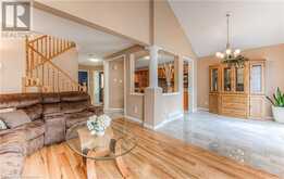 182 HOLLYRIDGE Crescent Kitchener