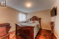 182 HOLLYRIDGE Crescent Kitchener