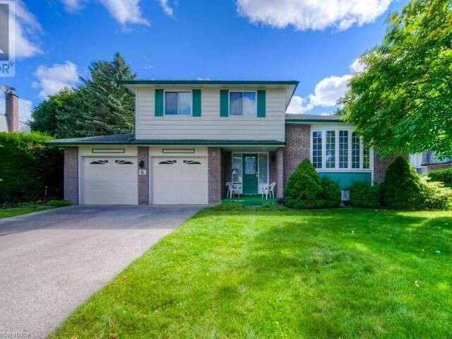 6 IVANHOE Court Cambridge Ontario