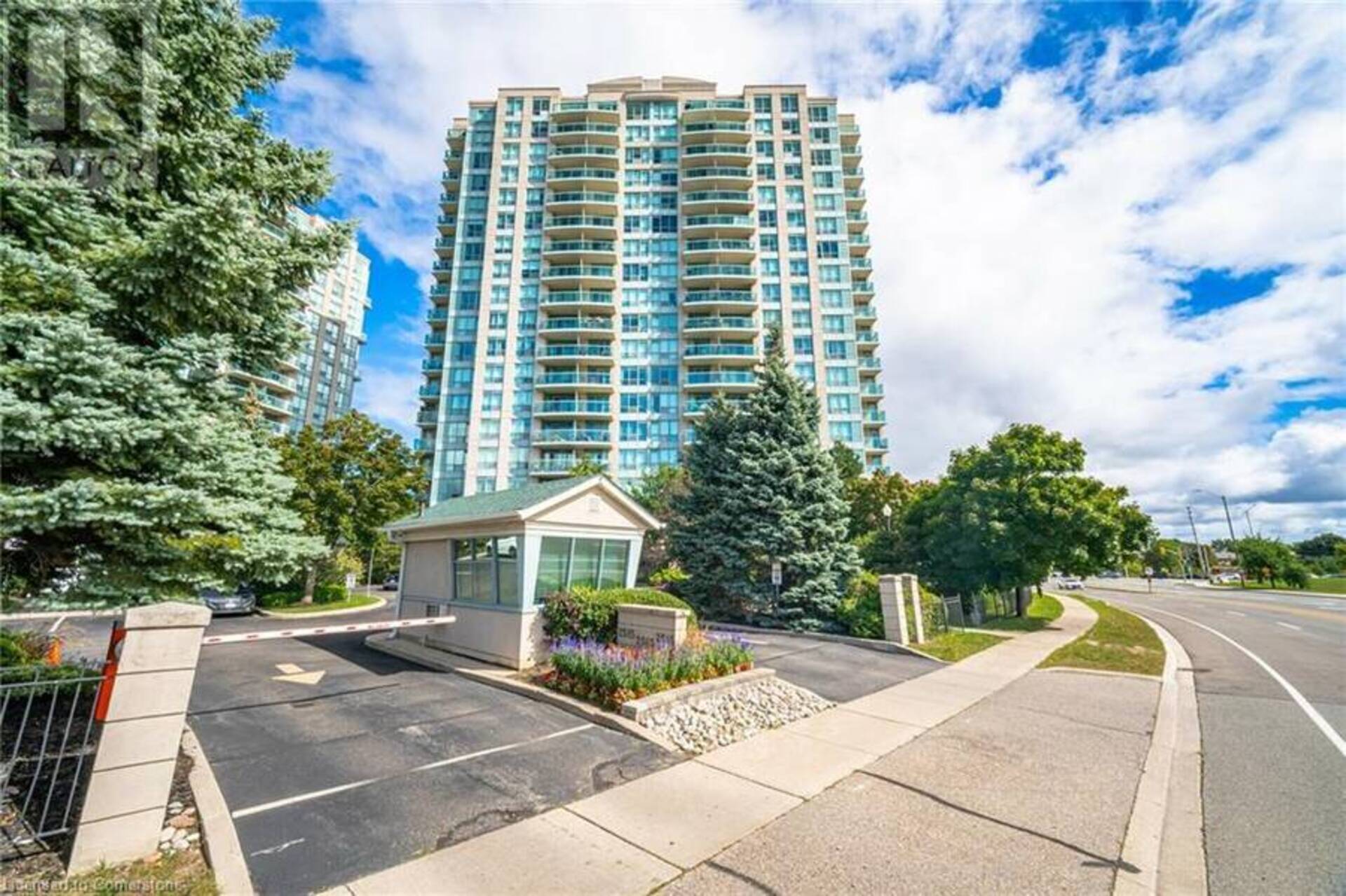 306-2545 ERIN CENTRE Boulevard Mississauga