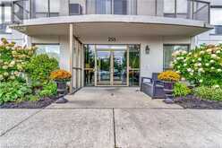 255 KEATS Way Unit# 1206 Waterloo