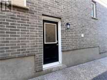 321 CARRIAGE Way N Unit# B Waterloo