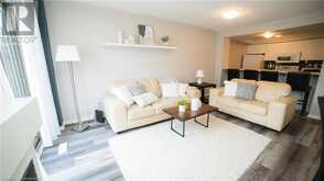 264 BLACKHORNE Drive Unit# 11 Kitchener