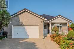 3 DINEEN Court Kitchener