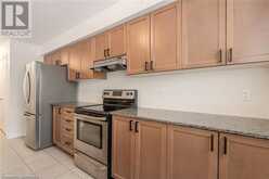 552 GOLDENROD Lane Unit# 121 Kitchener