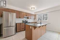 552 GOLDENROD Lane Unit# 121 Kitchener