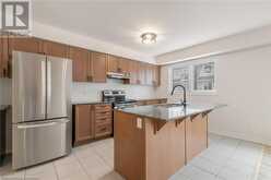 552 GOLDENROD Lane Unit# 121 Kitchener