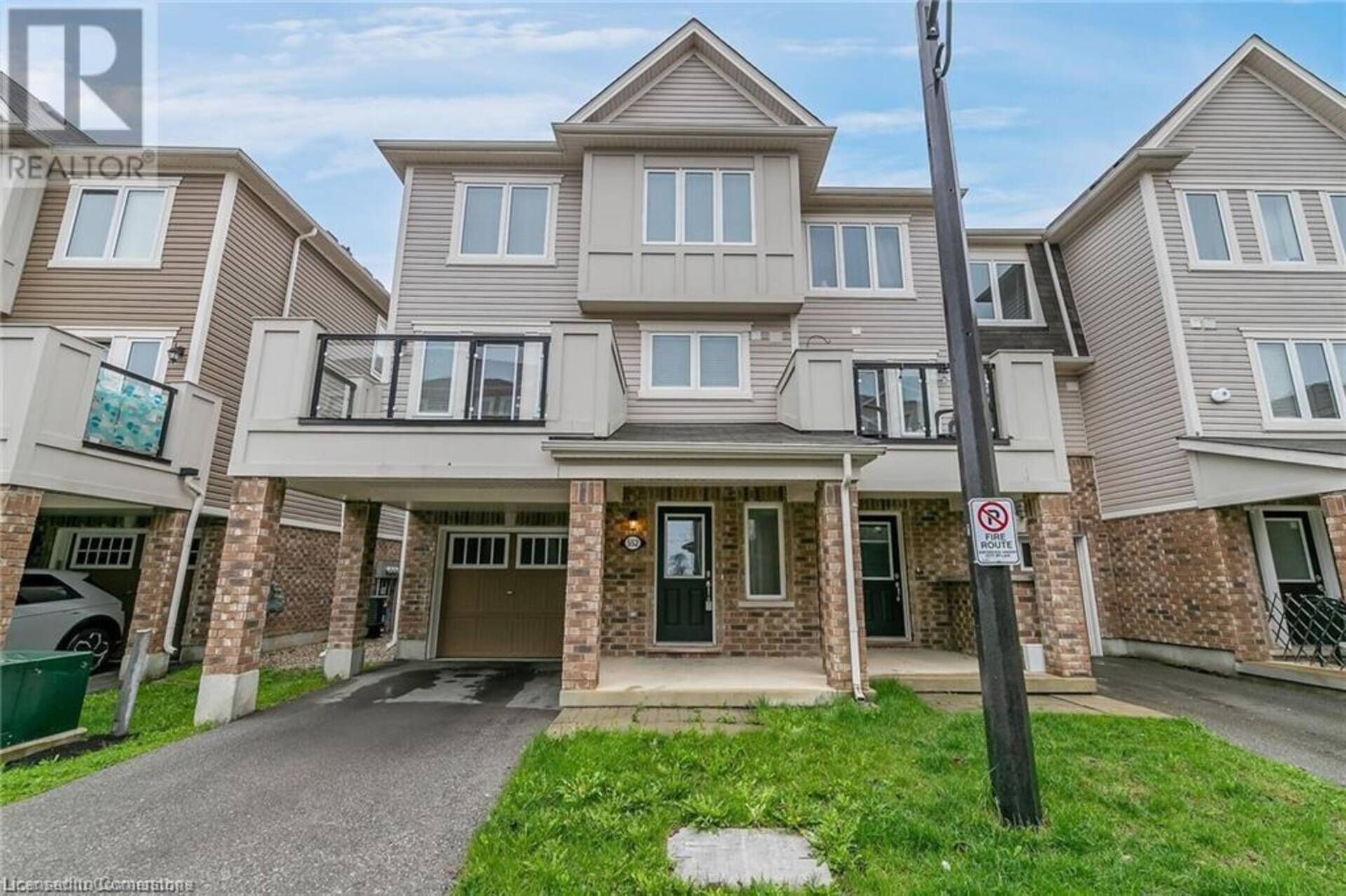 552 GOLDENROD Lane Unit# 121 Kitchener