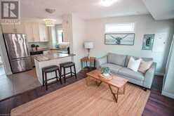 489 EAST Avenue Unit# B Kitchener