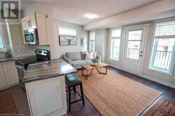 489 EAST Avenue Unit# B Kitchener