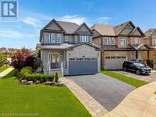 900 STEEPLERIDGE Court Kitchener