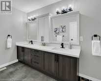 900 STEEPLERIDGE Court Kitchener