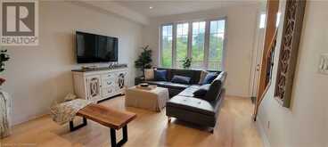 280 TALL GRASS Crescent Unit# 3 Kitchener