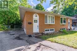 228 INGLESIDE Place Kitchener