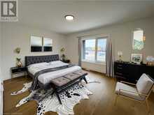 3551 EMILYCARR Lane London