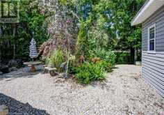 3 GOLDEN POND RD Private Puslinch