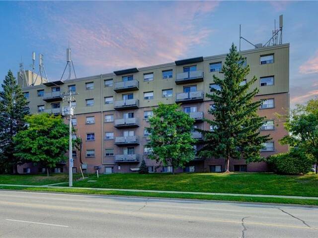 283 FAIRWAY Road N Unit# 201 Kitchener Ontario