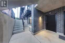 235 CHAPEL HILL Drive Unit# 4 Kitchener