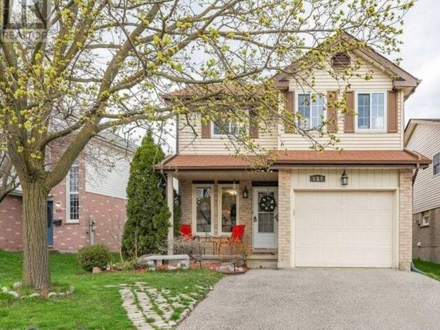 557 DRUMMERHILL Crescent Waterloo Ontario