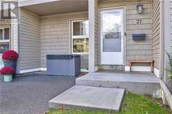 15 GREEN VALLEY Drive Unit# 27 Kitchener