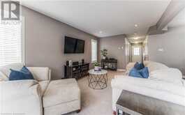 15 CAPTAIN MCCALLUM Drive New Hamburg