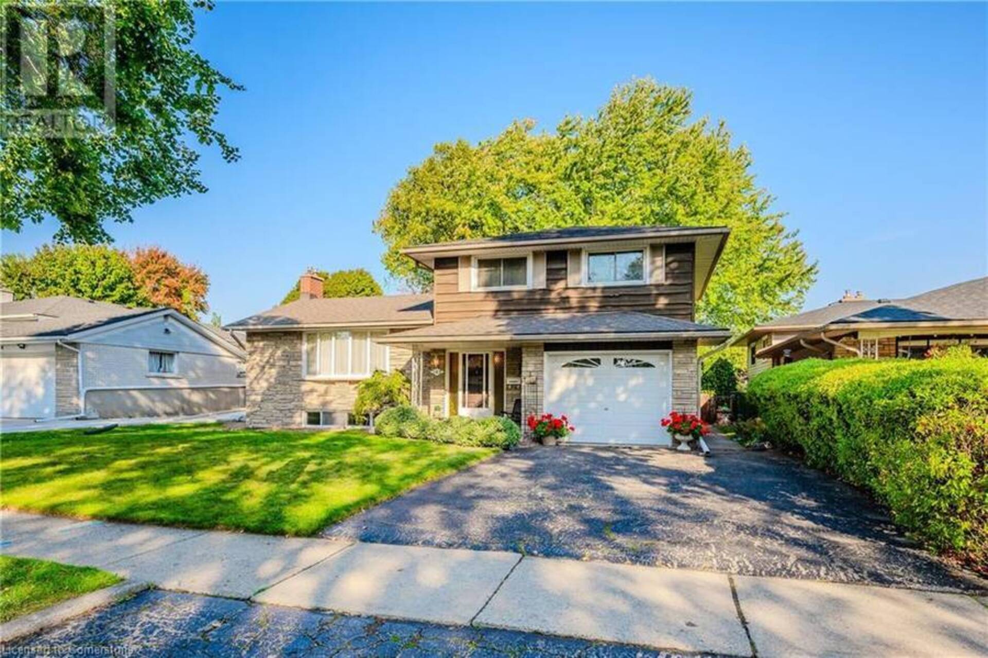 102 INDIAN Road Kitchener