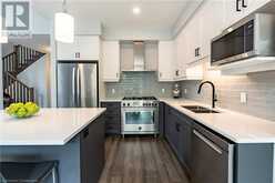 955 STONECLIFFE Walk Kitchener