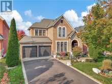 32 CONFEDERATION Drive Uxbridge