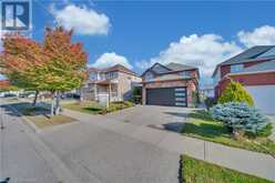 15 YARROW Court Kitchener