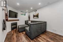 230 BLACKHORNE Drive Unit# 19 Kitchener