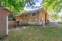 228 INGLESIDE Place Kitchener