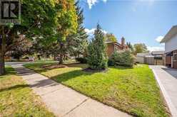 33 HAMPTON Place Kitchener