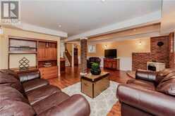 273 HERITAGE Drive Kitchener