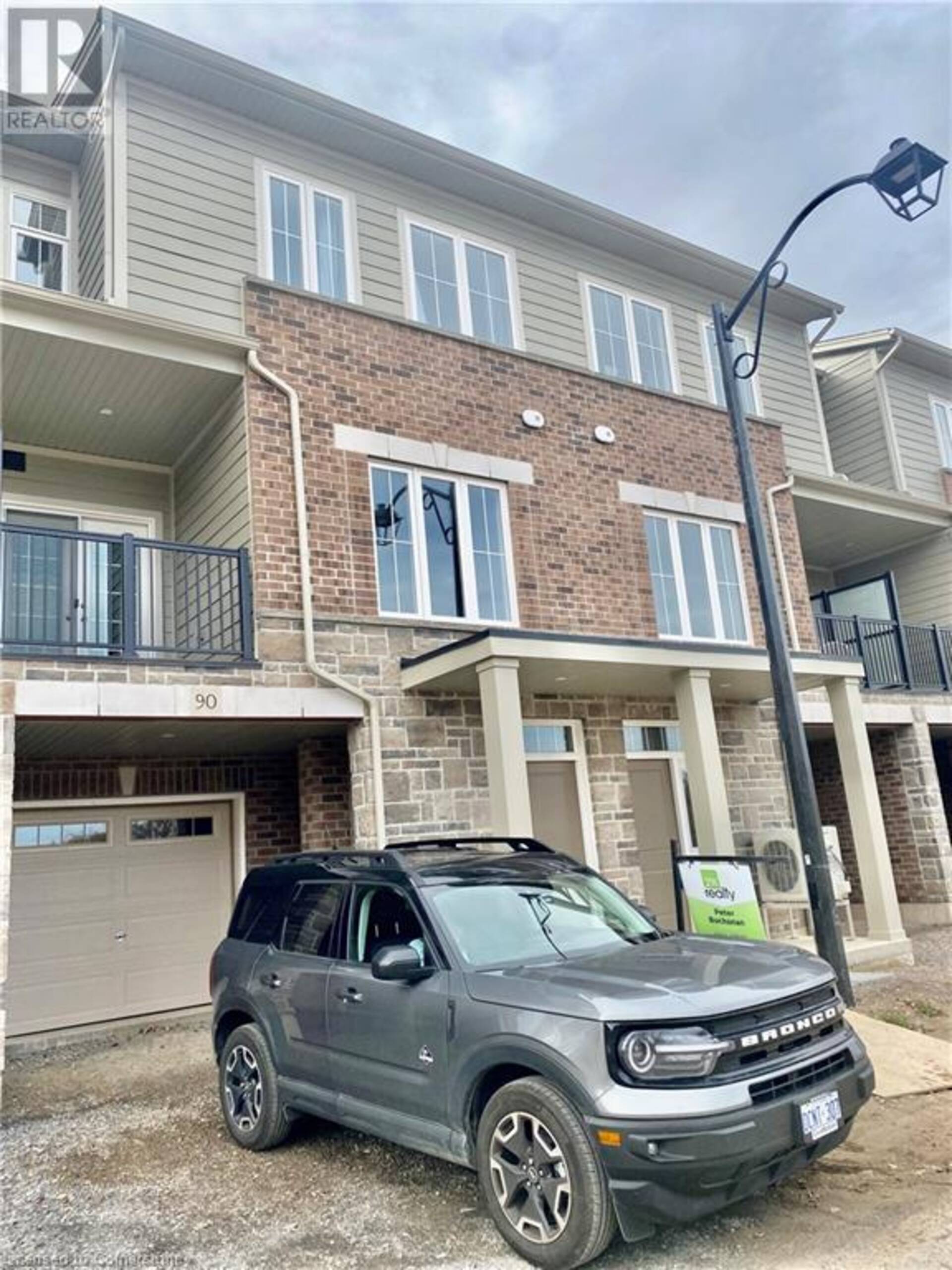 677 PARK Road N Unit# 90 Brantford