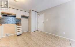 323 NORTHLAKE Drive Unit# 4 Waterloo