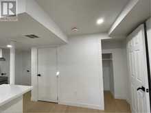 51 DRAKE Avenue Unit# B Paris