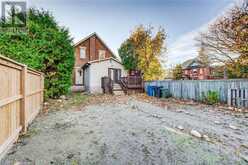 589 WOOLWICH Street Guelph